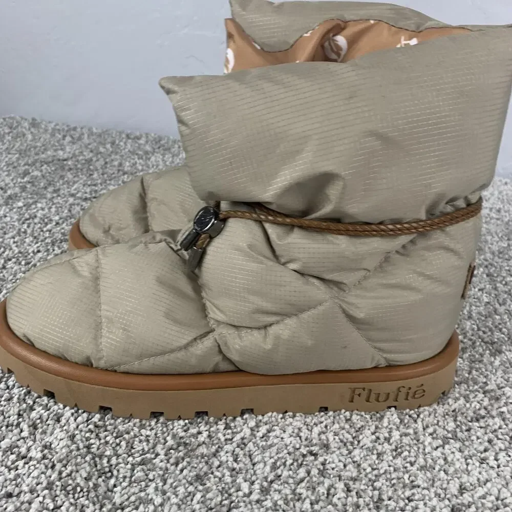 Flufié Boots Womens Size 11 Beige Quilted Nylon Ankle Snow Winter Insulated
